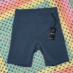 Allbirds natural bike short 6" inseam small 
Women's blue gray color